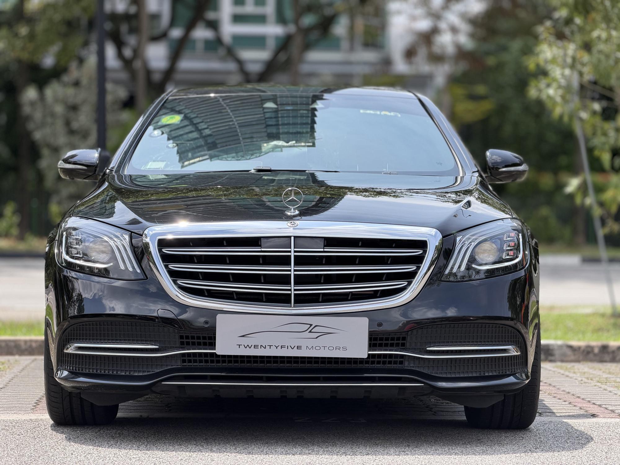 Mercedes-Benz S-Class photo 1