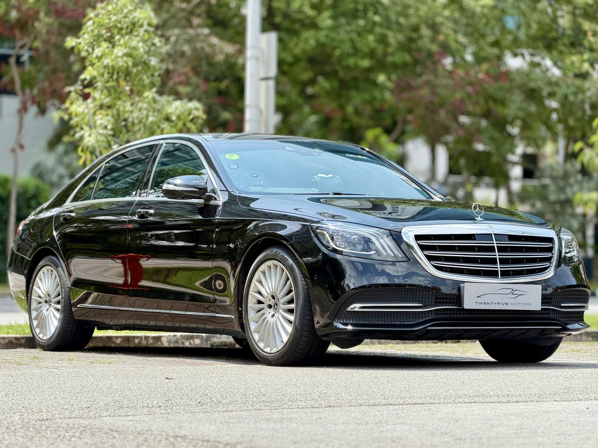 Mercedes-Benz S-Class photo 2